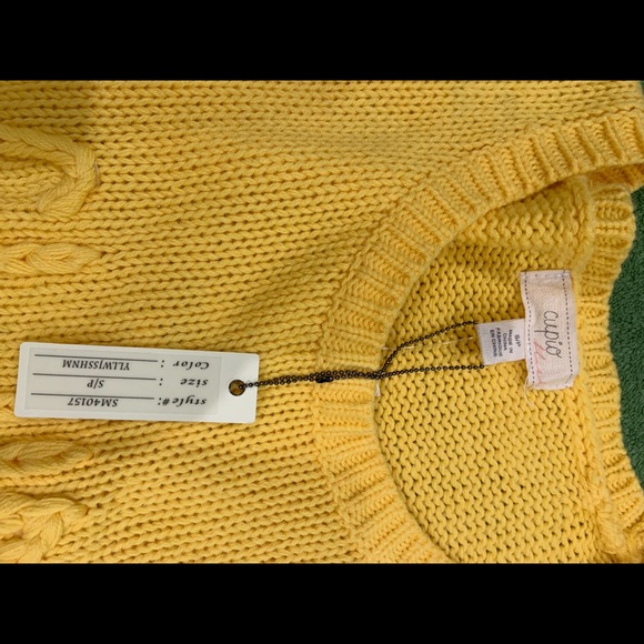 Sweater - Picture 3 of 5